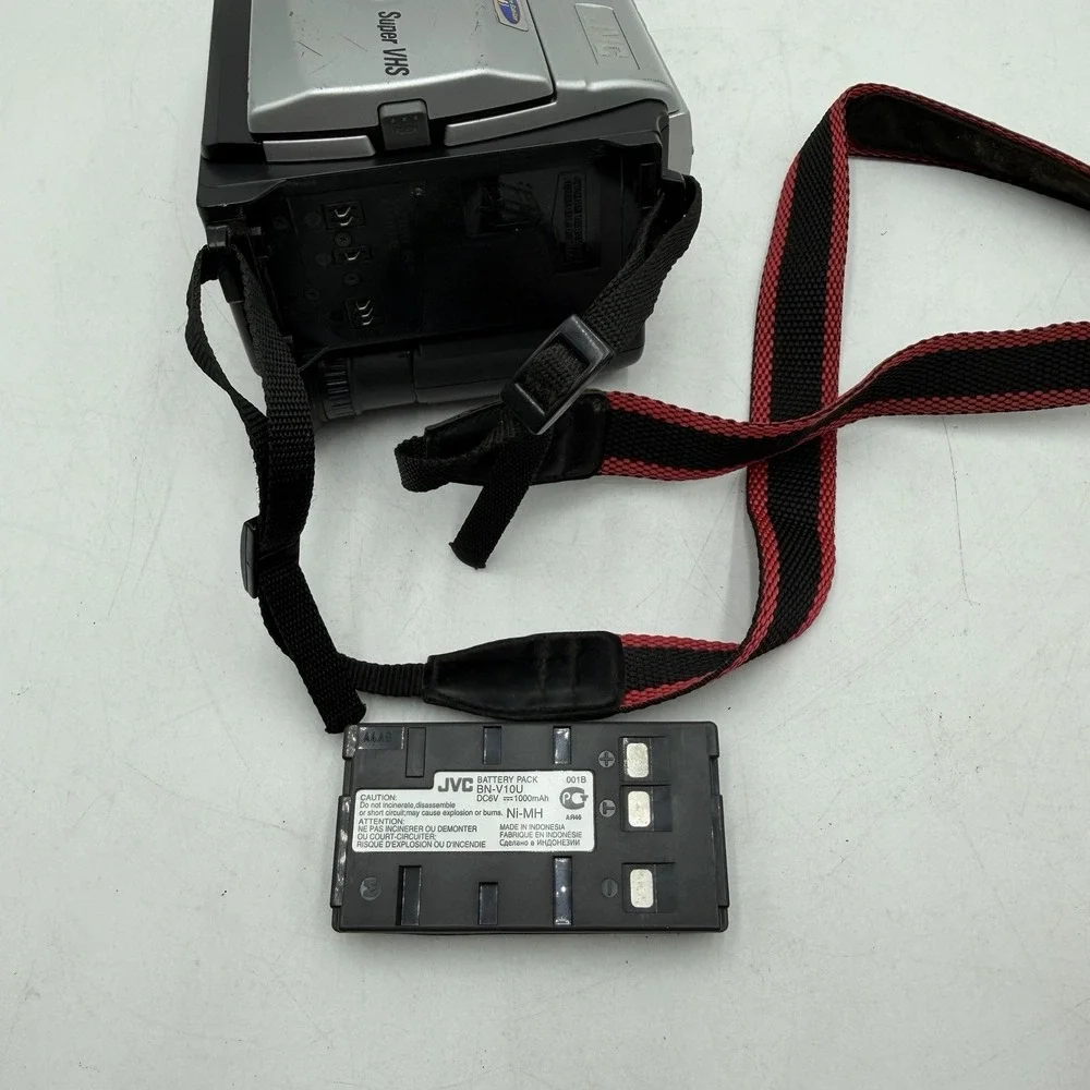 JVC GR-SXM260U Compact VHS-C VHS 700x Digital Zoom Camcorder Tested Working
